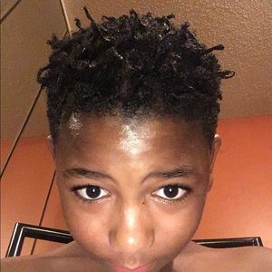 Meet your Posher, Rj